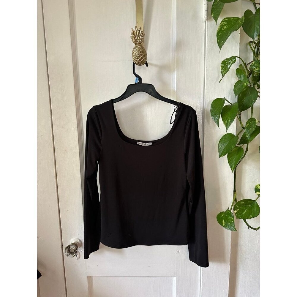 Green Envelope women’s size medium long sleeve top